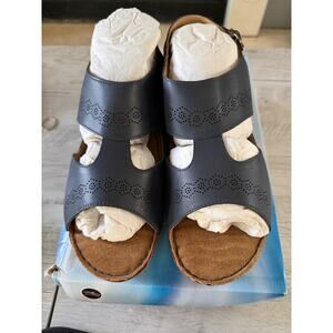 Comfort Wave by Easy Street SLOAN size 10W